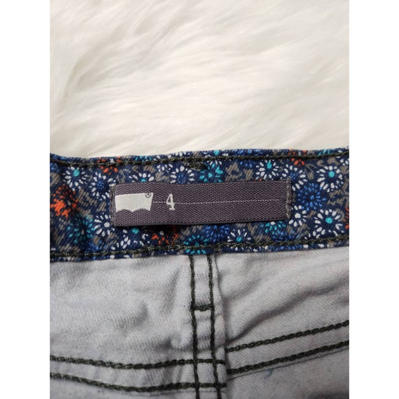 Levis Jeans Womens Cut-Off Shorts Multicolor Floral Stretch Denim 4 - Picture 5 of 6